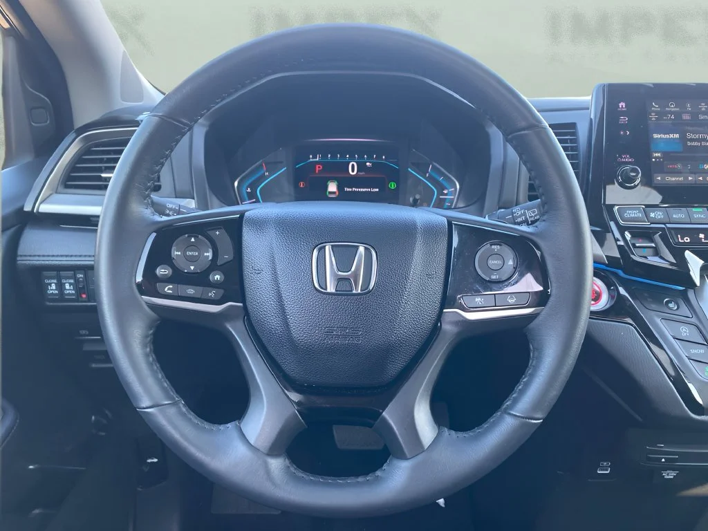 Used 2024 Black Honda Touring image 11