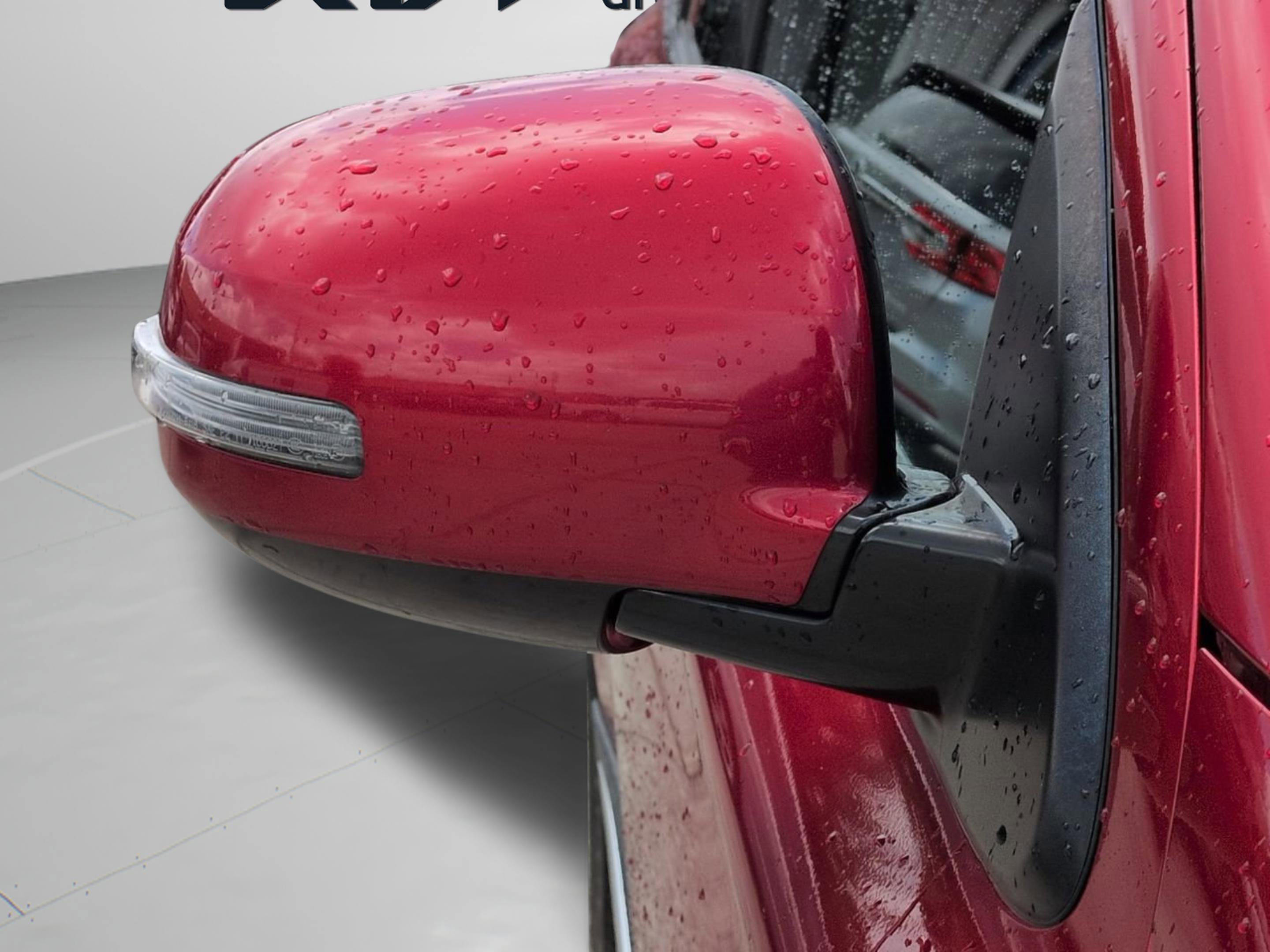 Used 2020 Red Diamond Mitsubishi SE image 29