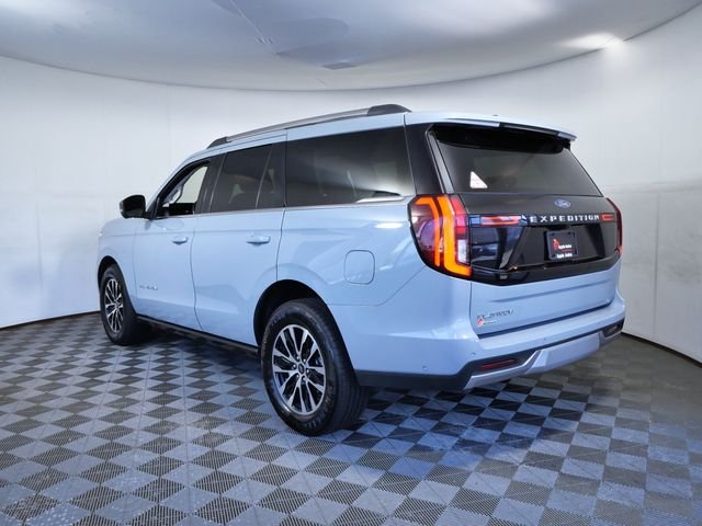 Certified Used 2025 Gray Ford Platinum image 4
