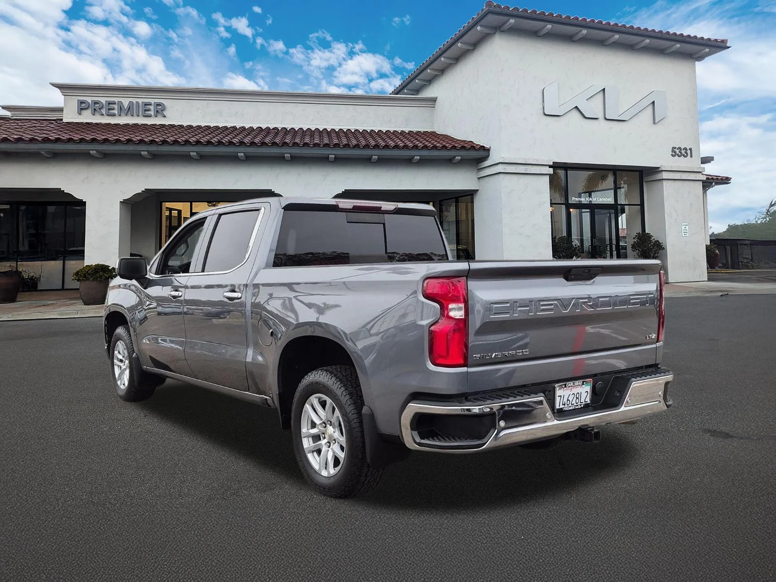 Used 2019 Gray Chevrolet LTZ image 6