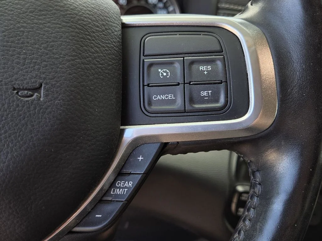 Used 2019 Black Ram Laramie image 19