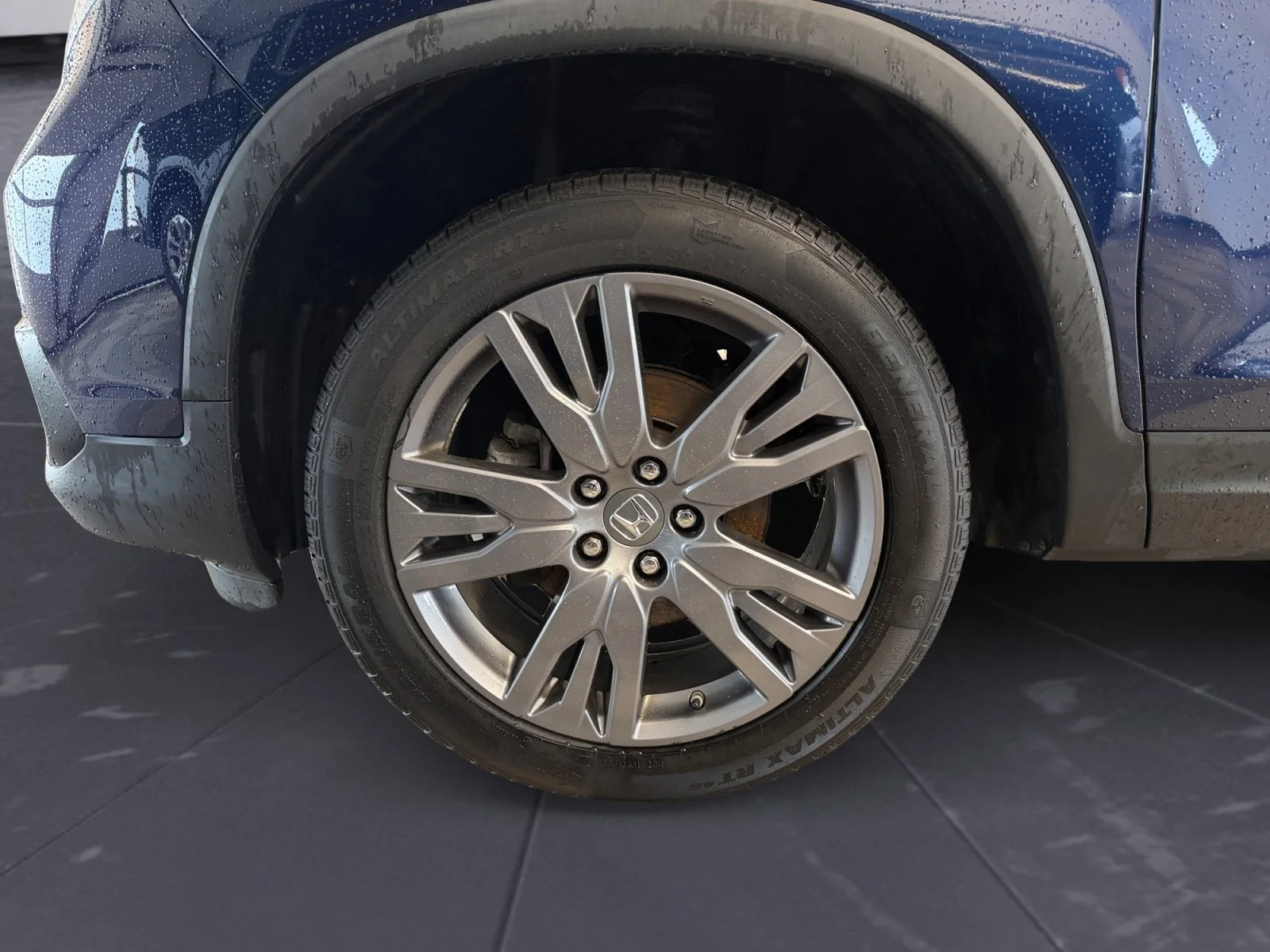 Used 2019 Obsidian Blue Pearl Honda EX-L image 42