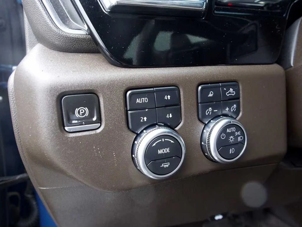 Certified Used 2024 Downpour Metallic GMC SLT image 16