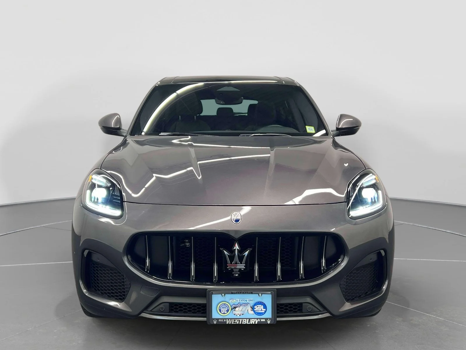Used 2025 Gray Maserati  image 2