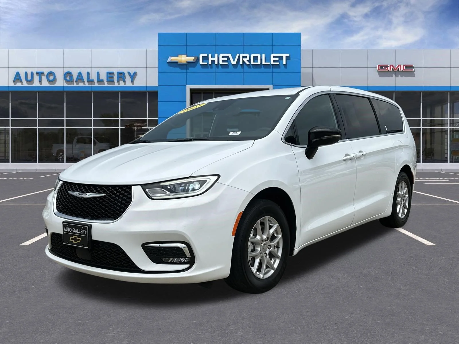 2025 Chrysler Pacifica Select