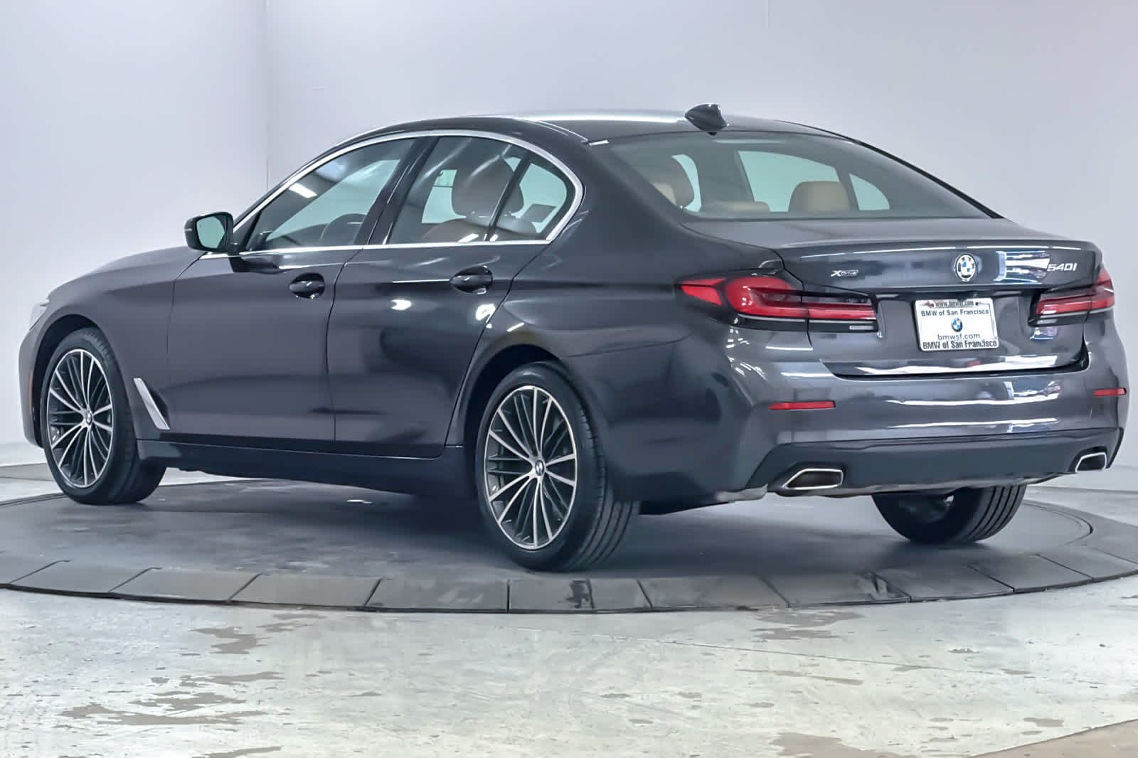 Used 2023 Dark Graphite Metallic BMW 540i xDrive image 6