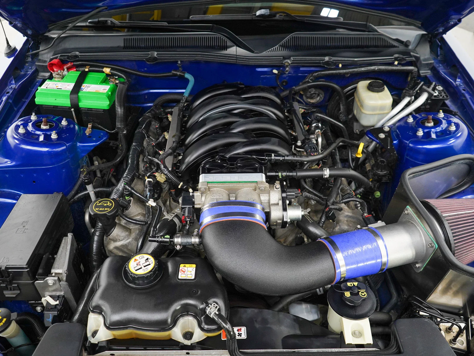 Used 2005  Ford GT Premium image 26