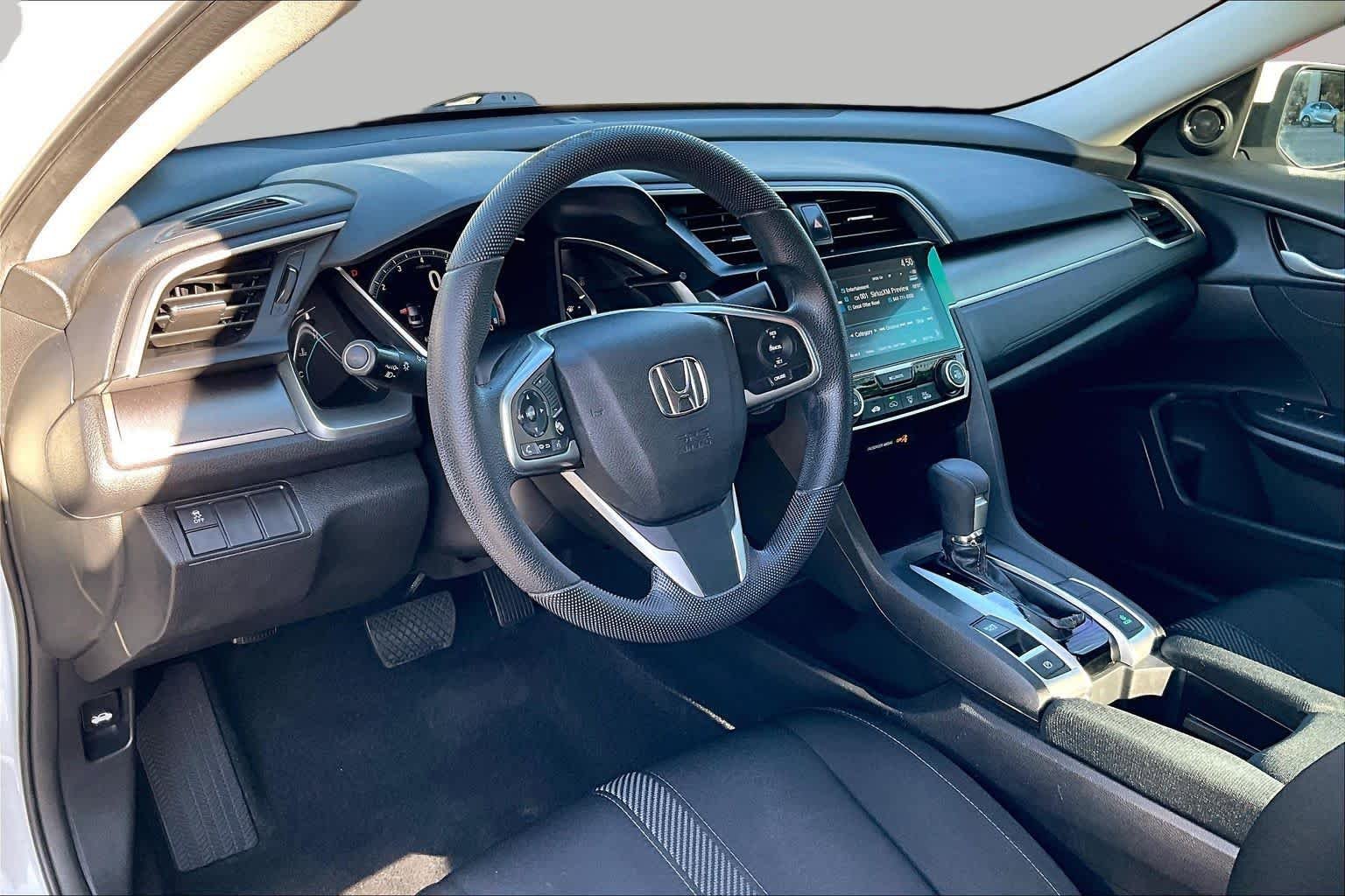 Used 2018 WHITE ORCHID PEARL Honda EX image 16