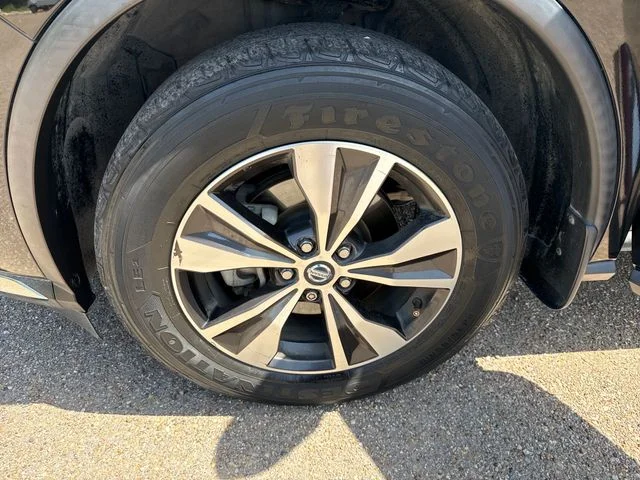 Used 2019 Black Nissan S image 11