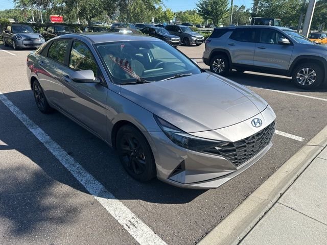 2021 Hyundai Elantra 2.0 SEL IVT's photo