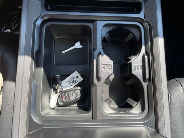 New 2026 Agate Black Metallic Ford F-250® Lariat® image 37