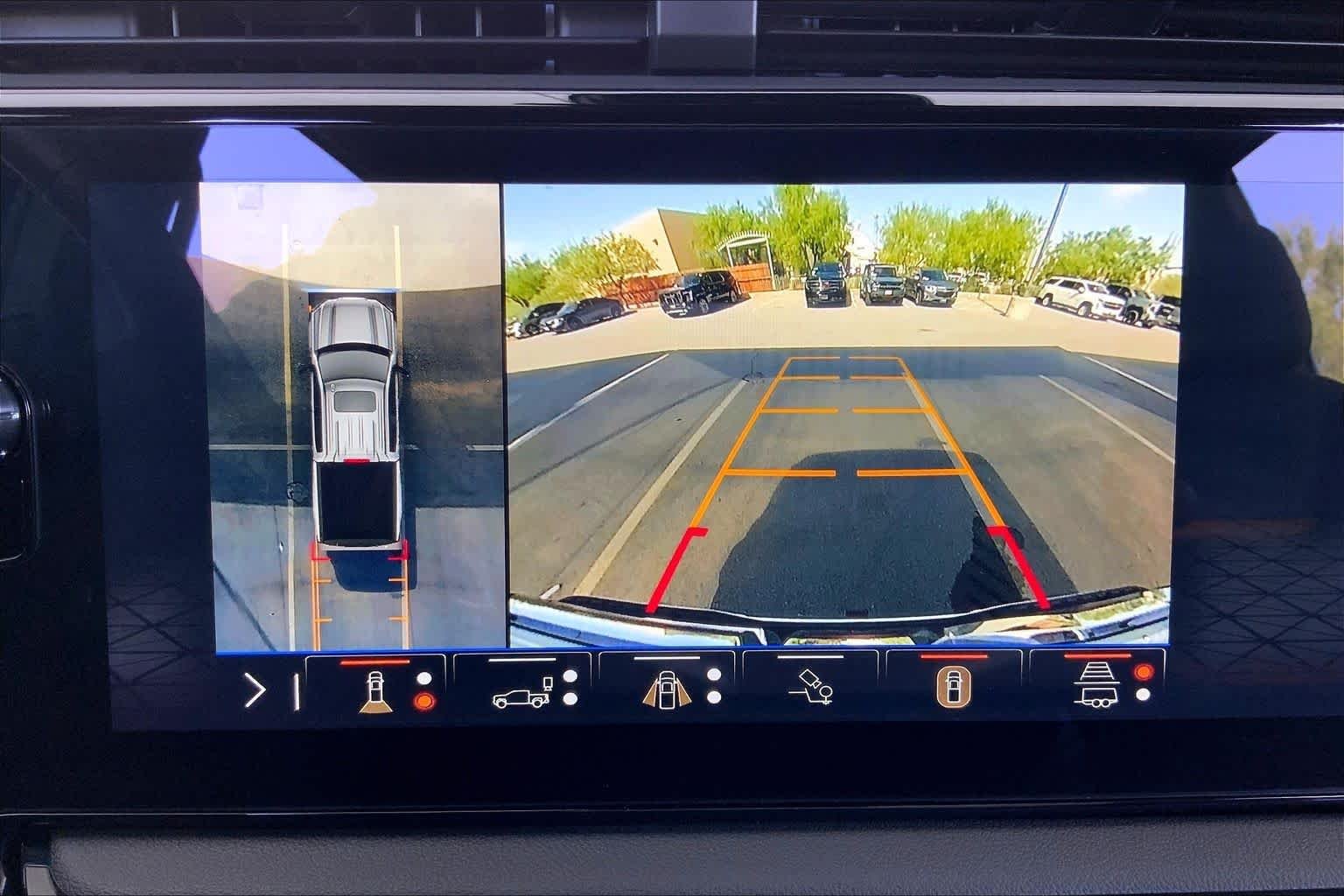 Used 2026 Summit White GMC AT4 image 27