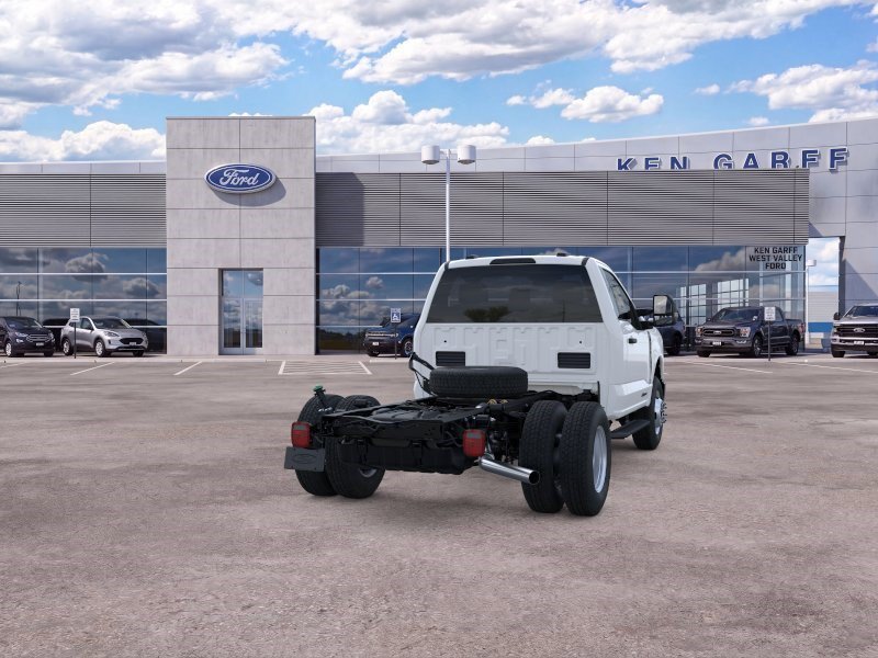 New 2026 Oxford White Ford XL image 9