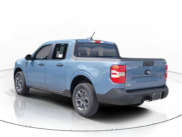 New 2026 Azure Gray Metallic Ford XLT image 7