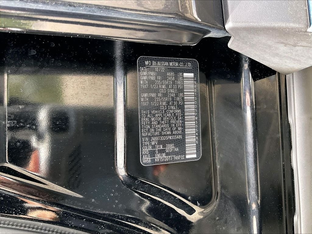 Used 2023 Super Black Nissan Platinum image 33