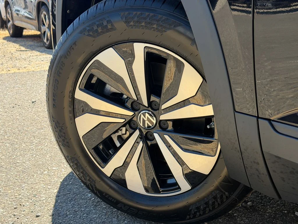 New 2026  Volkswagen SE image 10