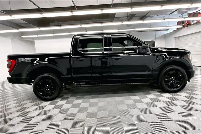 Used 2023 Agate Black Metallic Ford Lariat image 16