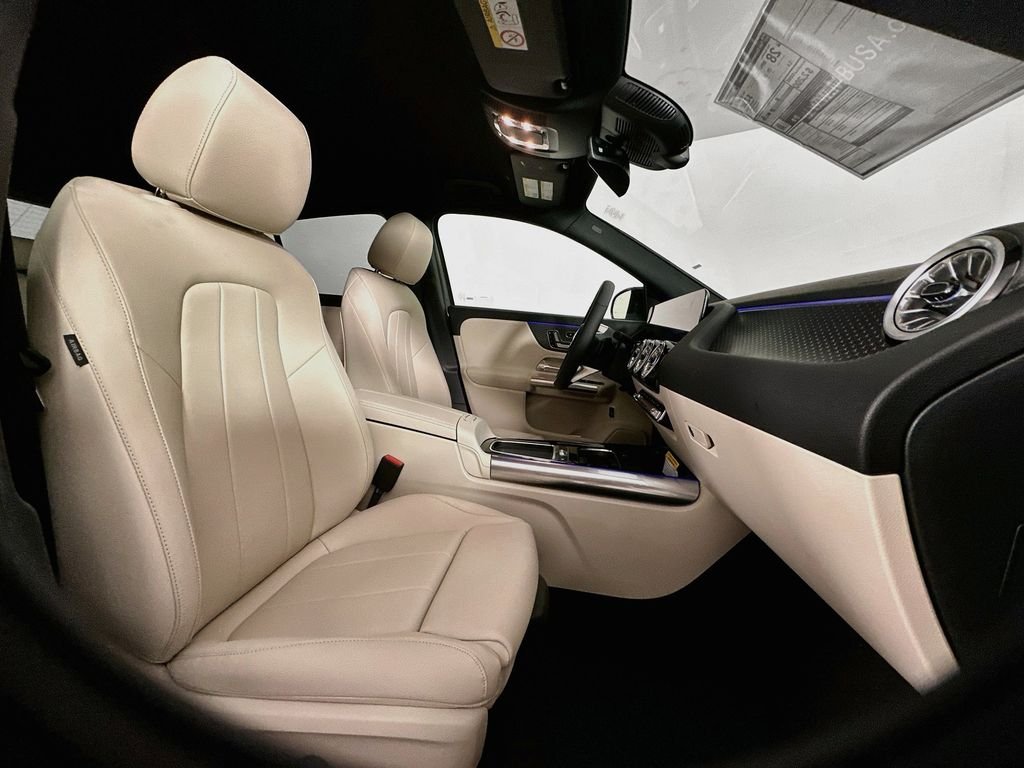 New 2026 Mountain Grey Metallic Mercedes-Benz GLA 250 image 27