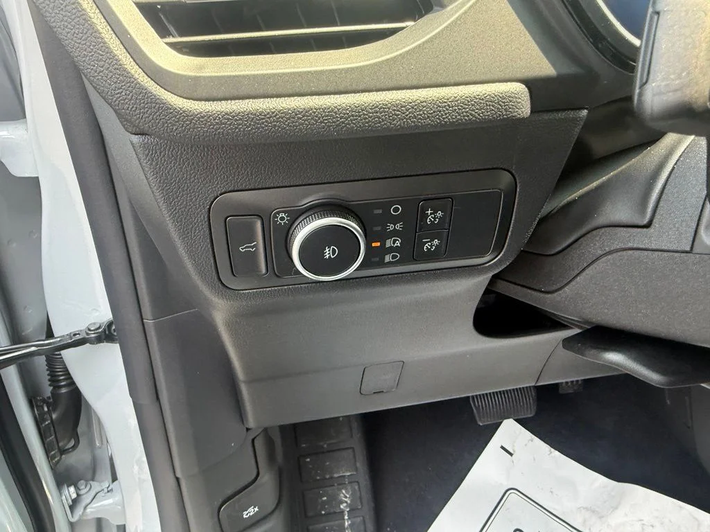 New 2026 Space Silver Metallic Ford ST-Line Select image 19