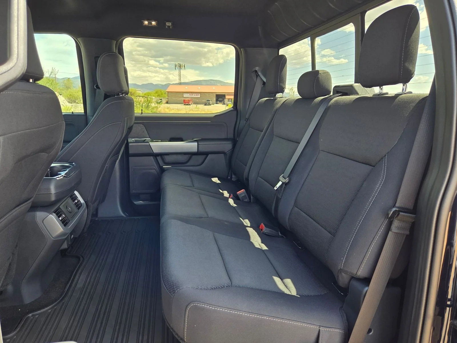 New 2026 Antimatter Blue Metallic Ford XLT image 25