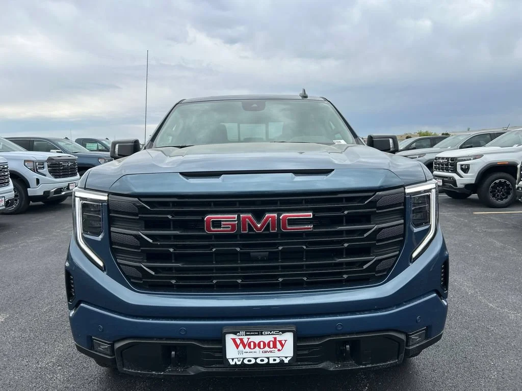 2026 GMC Sierra 1500 Elevation - Photo 3