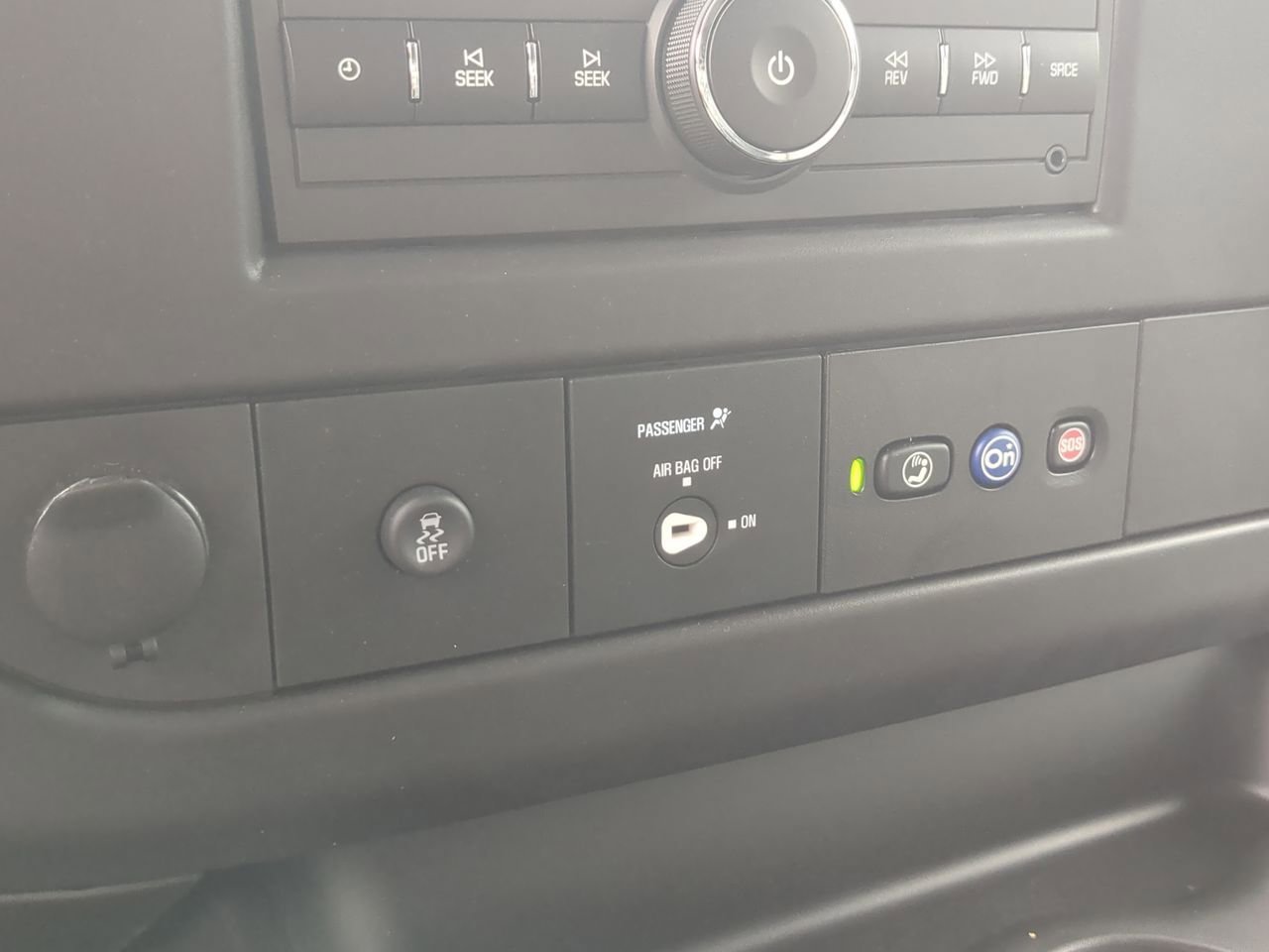 New 2025 Summit White GMC Work Van image 18