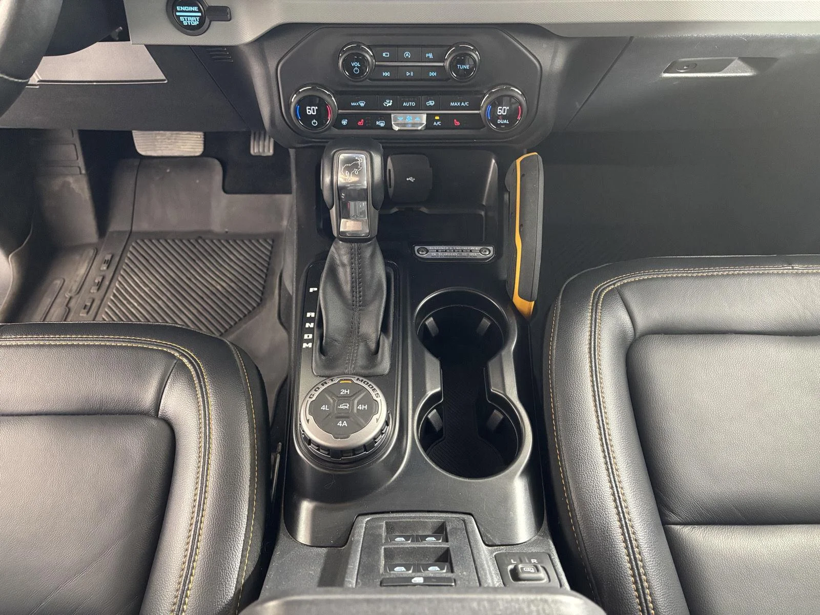 Used 2023 Cactus Gray Ford Badlands image 32