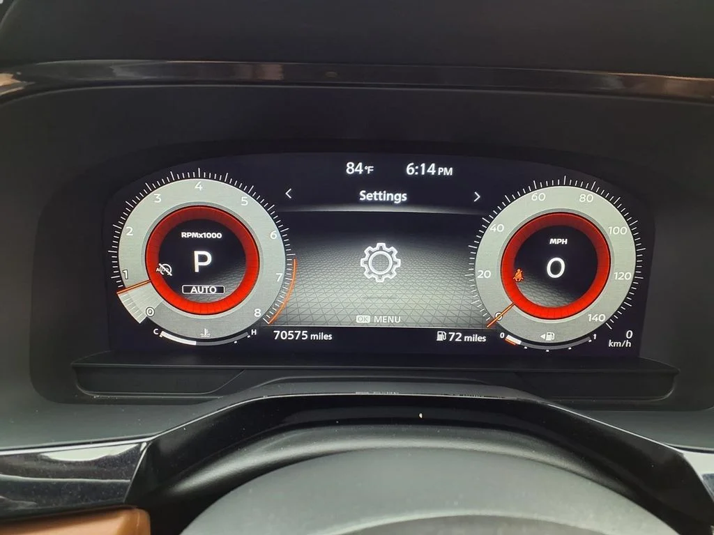 Used 2023 Gray Nissan Platinum image 16