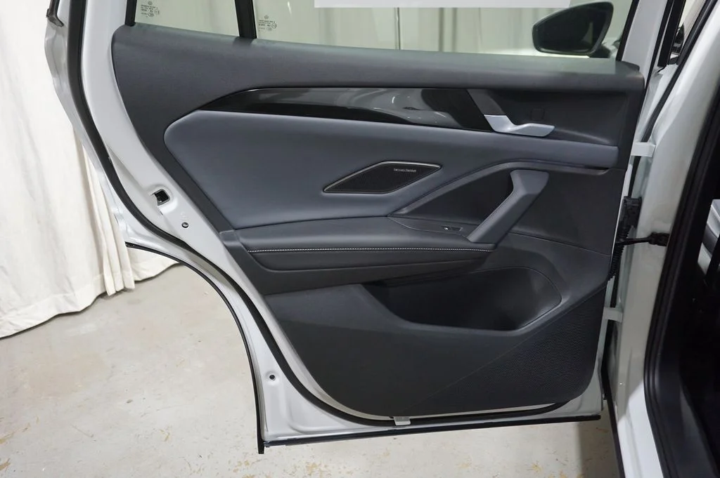 New 2026 White Volkswagen 2.0T SEL R-Line Turbo image 29
