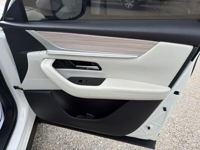 Used 2025 Rhodium White Premium Mazda Premium Plus Package image 22