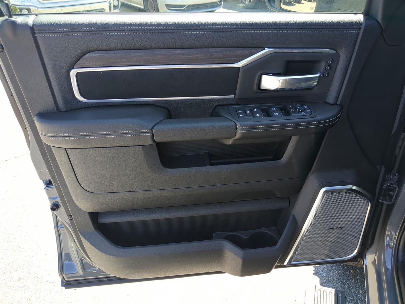 New 2026 Ceramic Gray Clear-Coat Exterior Paint RAM Laramie image 11