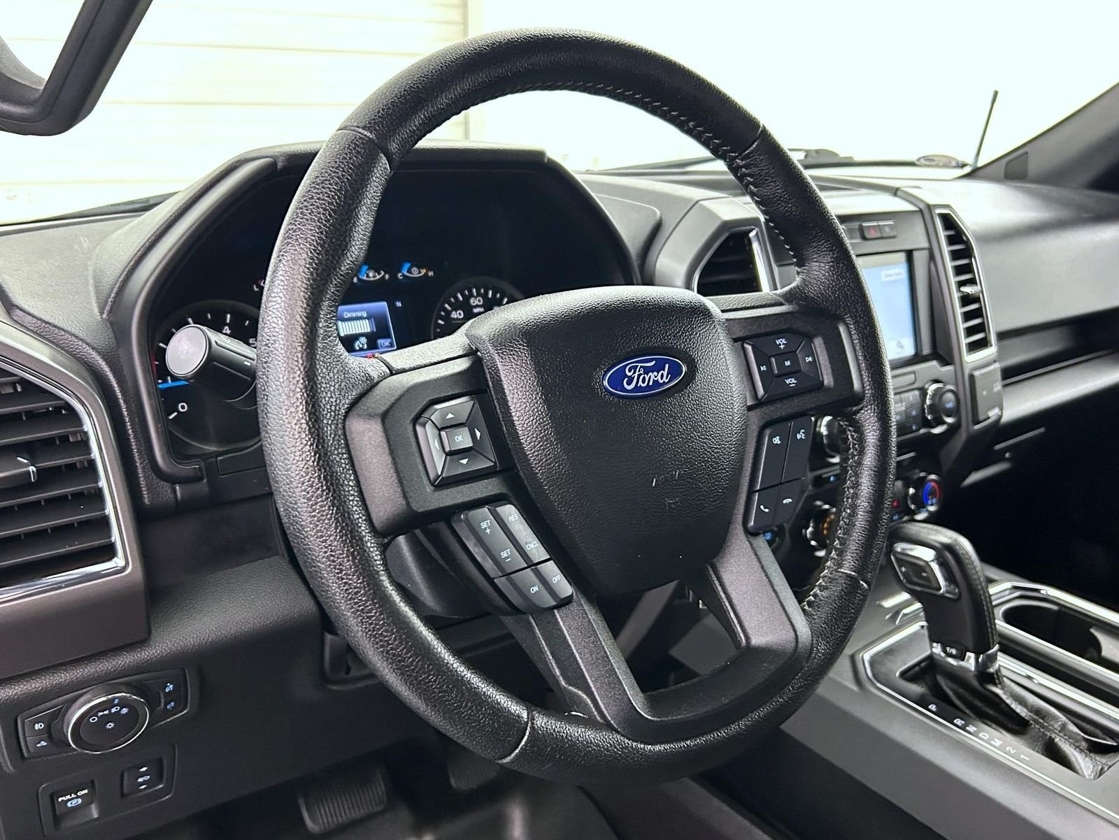 Used 2016 Gray Ford XLT image 11