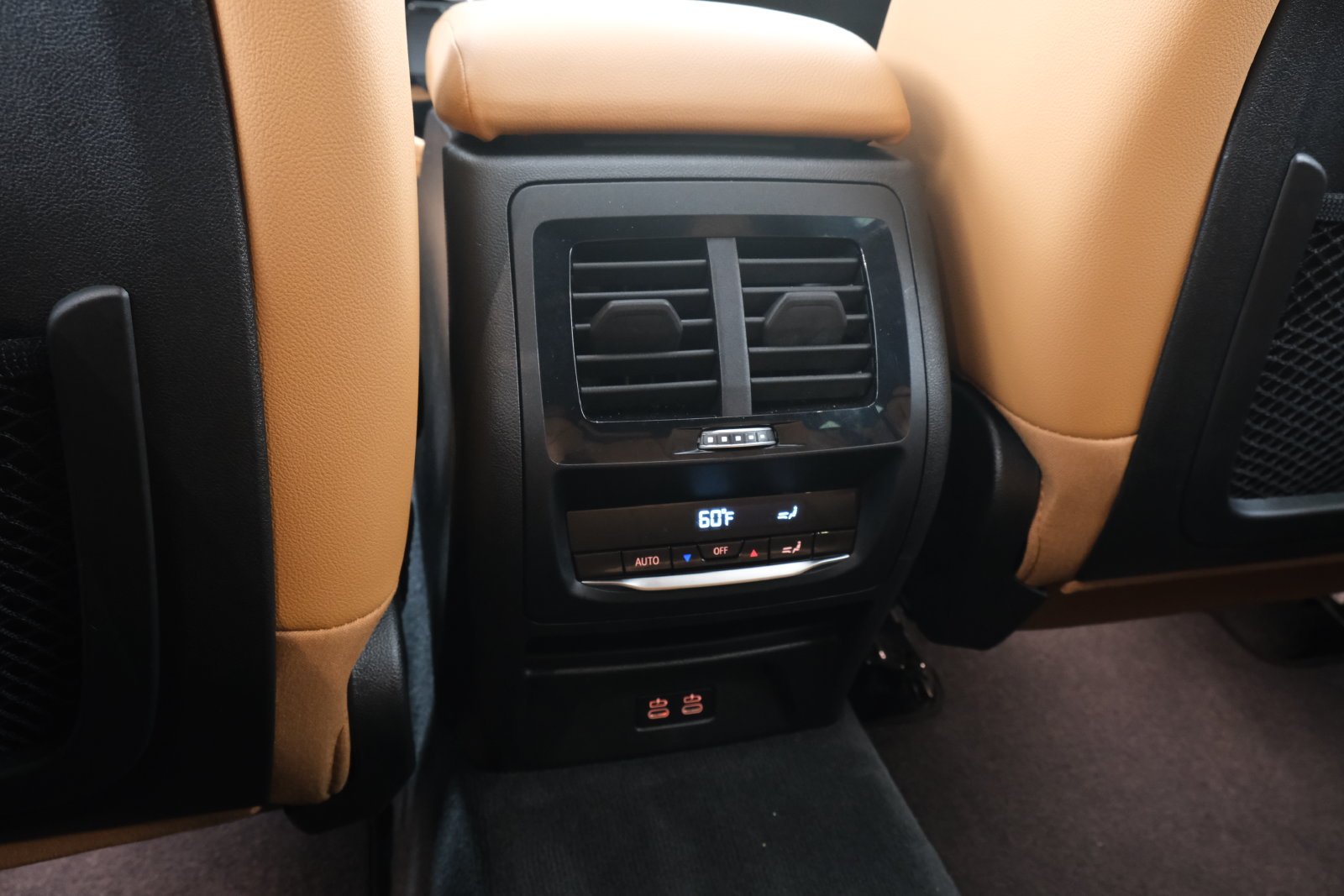 Certified Used 2025 White Metallic BMW xDrive30i image 34