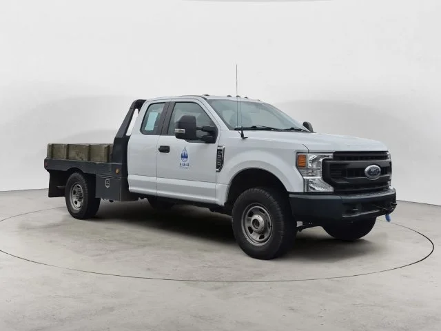 Used 2020 Oxford White Ford XL image 3