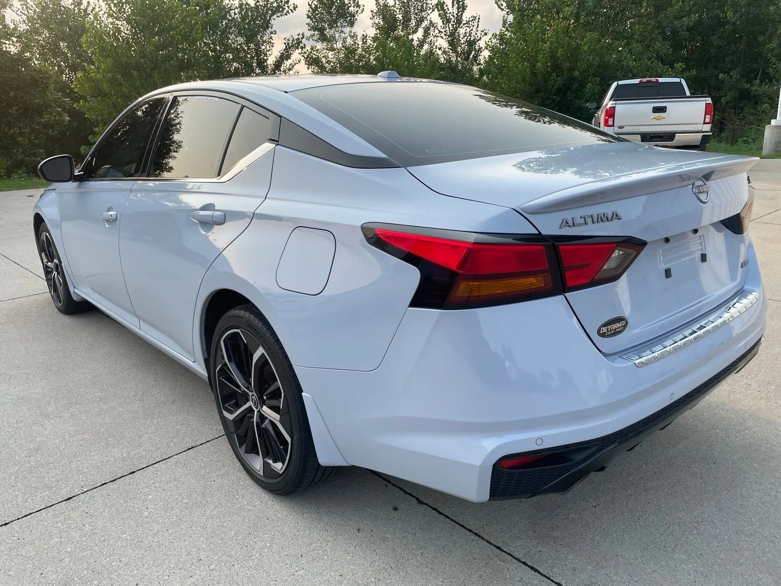 Used 2023 Gray Nissan 2.5 SR image 4