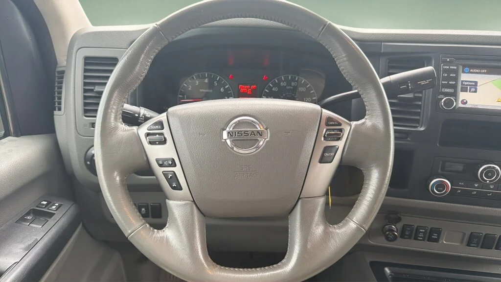 Used 2020 Cayenne Red Nissan SL image 9