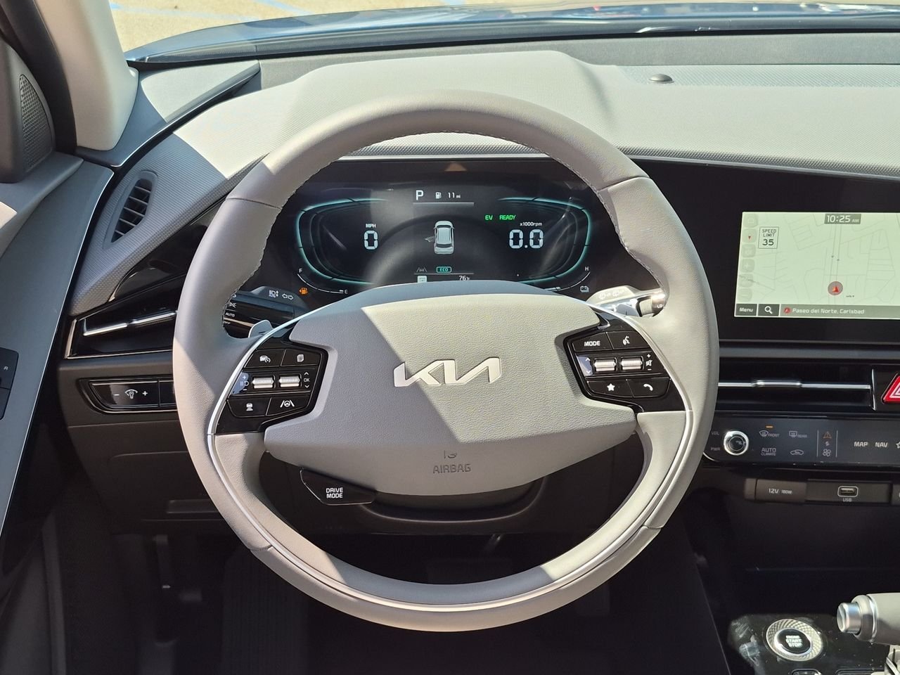 New 2026 Mineral Blue Kia EX image 11