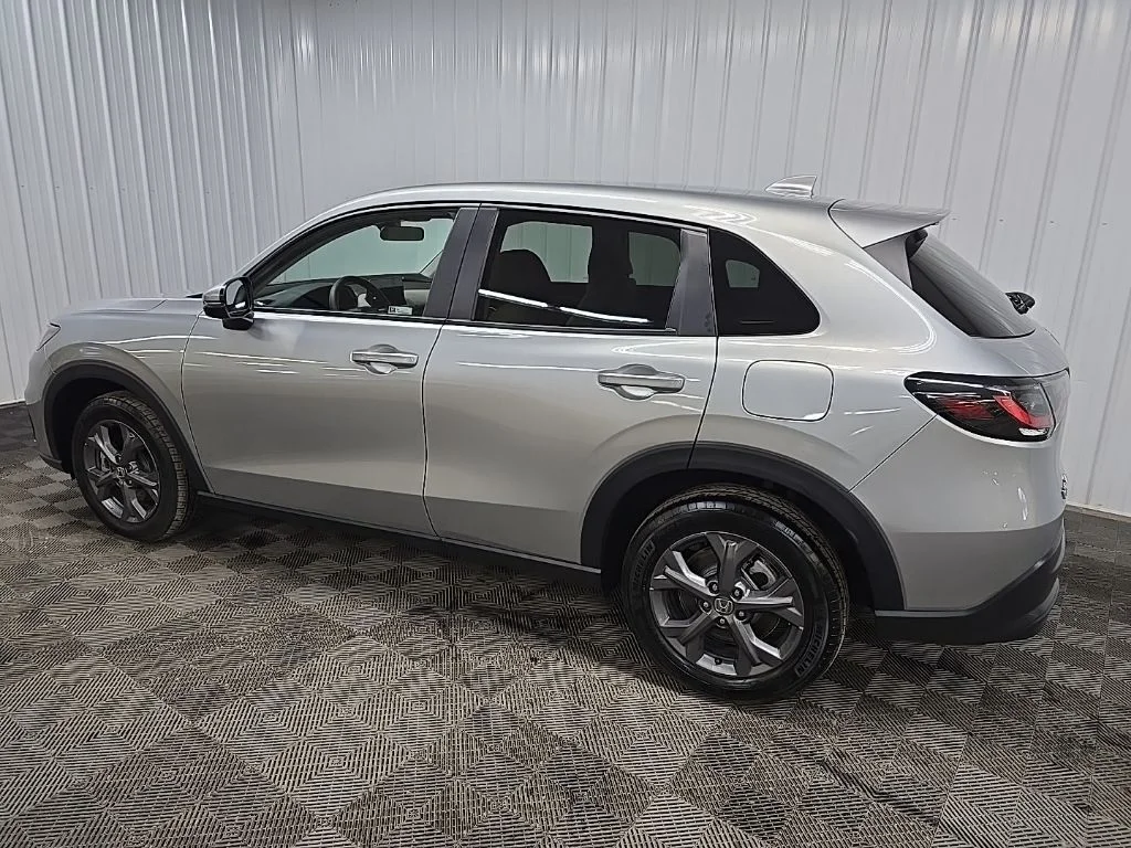 Used 2026 Gray Honda LX image 4