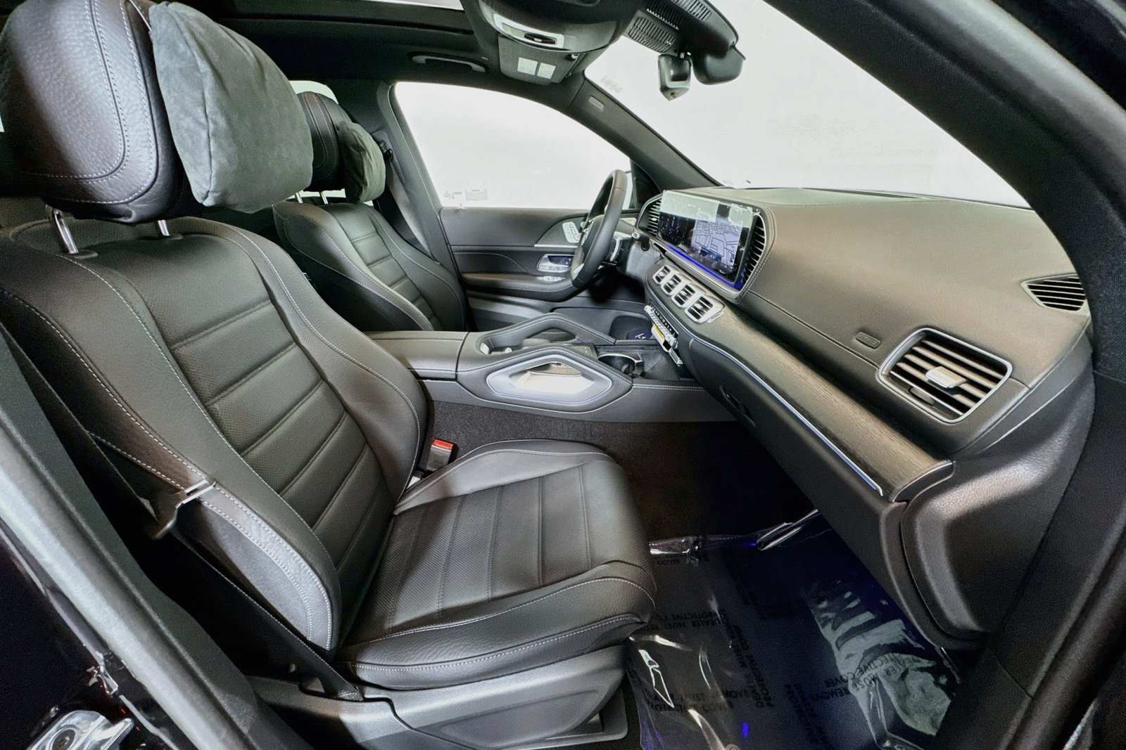 New 2026 Obsidian Black Metallic Mercedes-Benz GLS 580 image 27