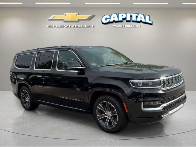 Used 2024 Black Jeep Base image 7