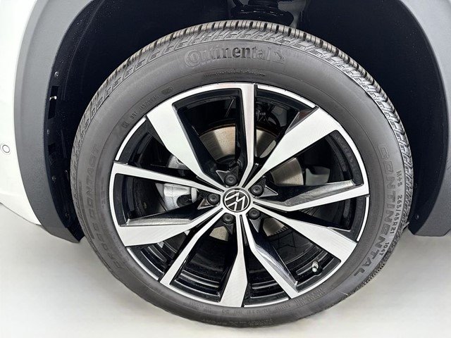 New 2026 Opal White Pearl Volkswagen 2.0T SEL Premium R-Line image 30