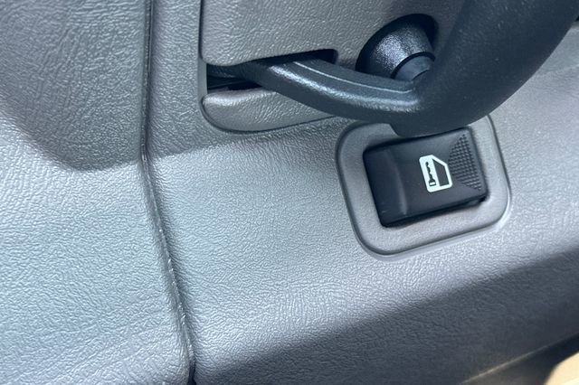 2025 Chevrolet Express Cargo Work Van - Photo 15