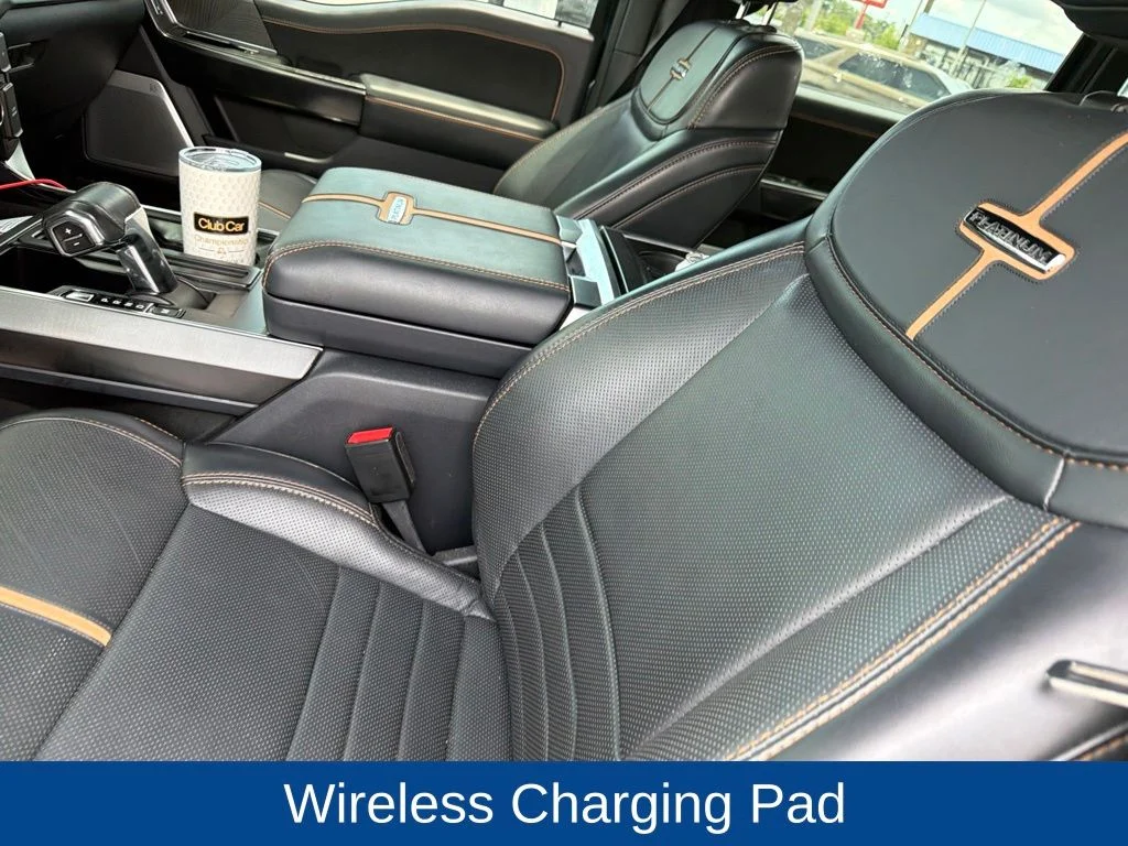 Used 2022  Ford Platinum image 9