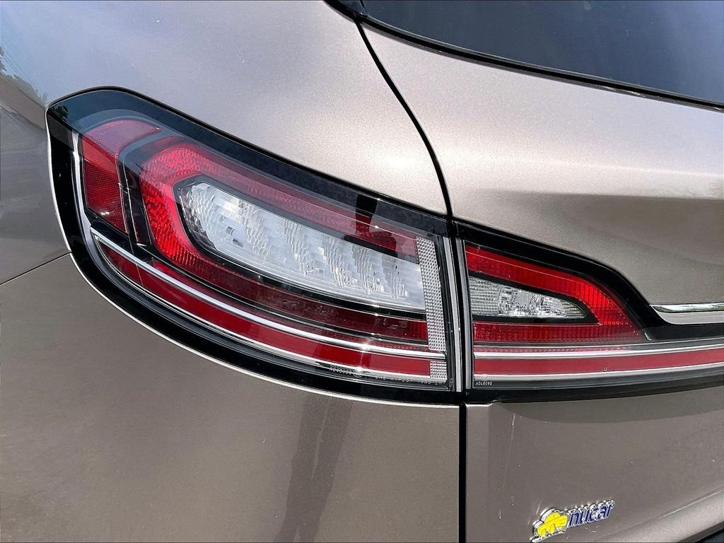 Used 2019 Brown Lincoln Reserve image 32
