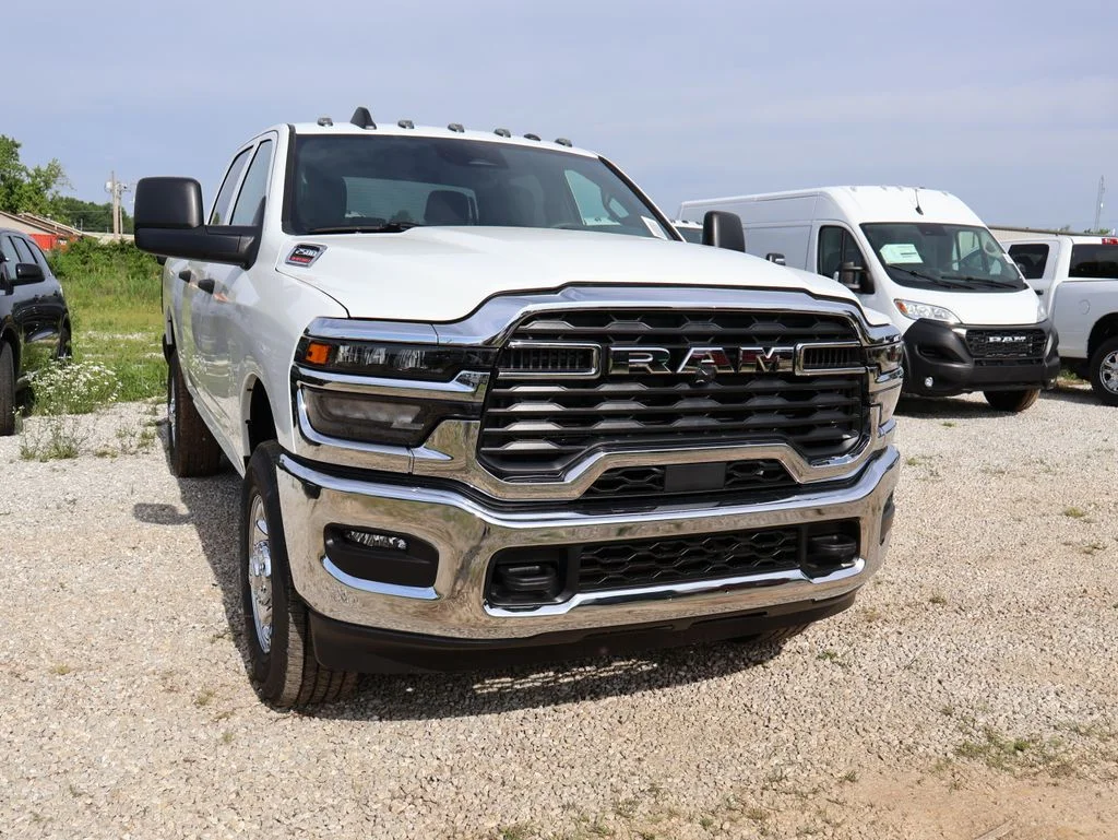 New 2026 Bright White Clear-Coat Exterior Paint RAM Tradesman image 10