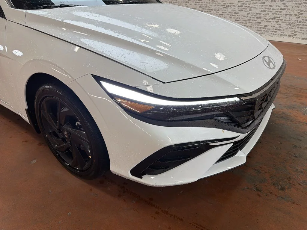 New 2026 Serenity White Hyundai SEL Sport image 9
