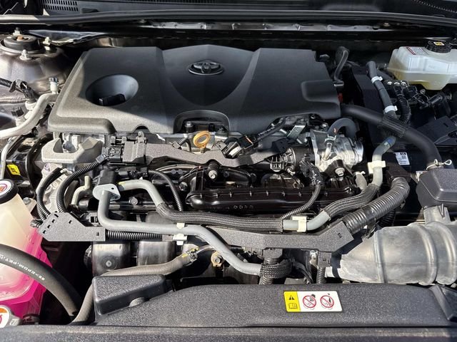 2021 Toyota Camry LE - Photo 12