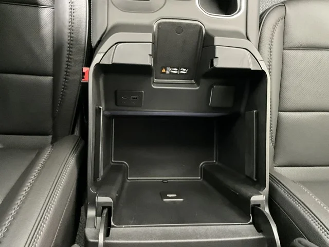 2026 GMC Sierra 3500HD Denali - Photo 37