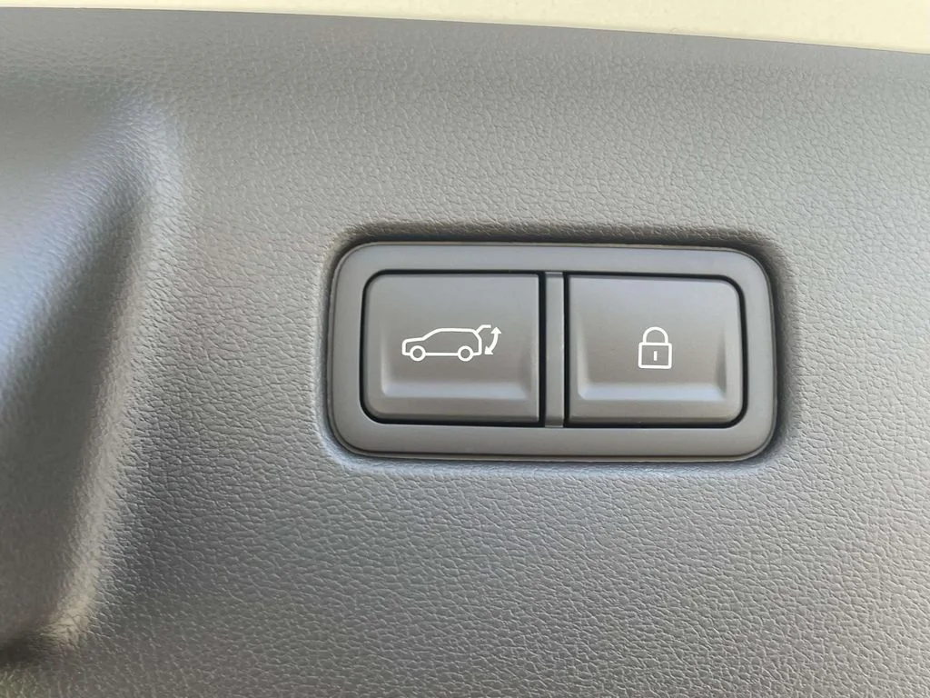 New 2026 White Hyundai XRT Pro image 10