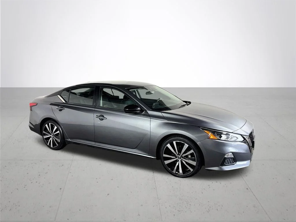 Used 2020 Gray Nissan 2.5 SR image 4